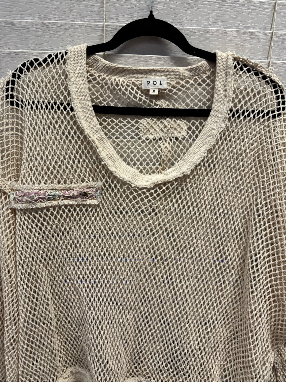 POL open-knit pullover in cream with pastel trim